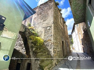 Rustico in Vendita a Castelbianco, 30'000€, 120 m²