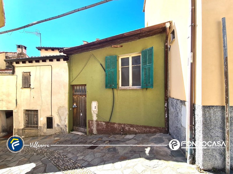 Casa Semi Indipendente in Vendita a Arnasco, 65'000€, 127 m²