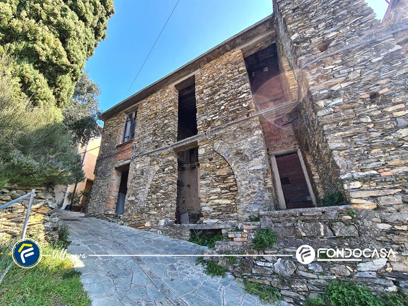 Rustico in Vendita a Villanova d'Albenga, 75'000€, 200 m²