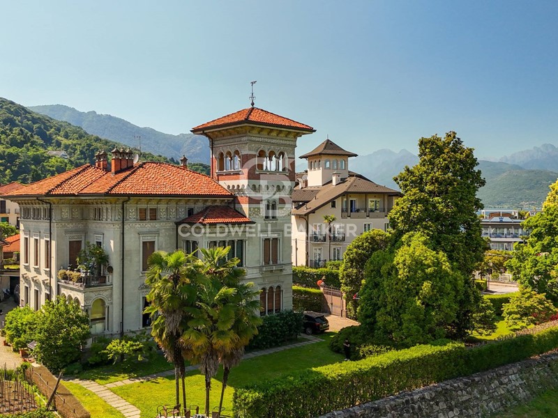 Villa in Vendita a Stresa, 1'950'000€, 650 m²