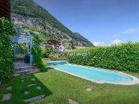 Villa in Vendita a Caslino d'Erba, 720'000€, 500 m²