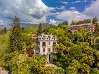 Villa in Vendita a Luino, 2'950'000€, 800 m²