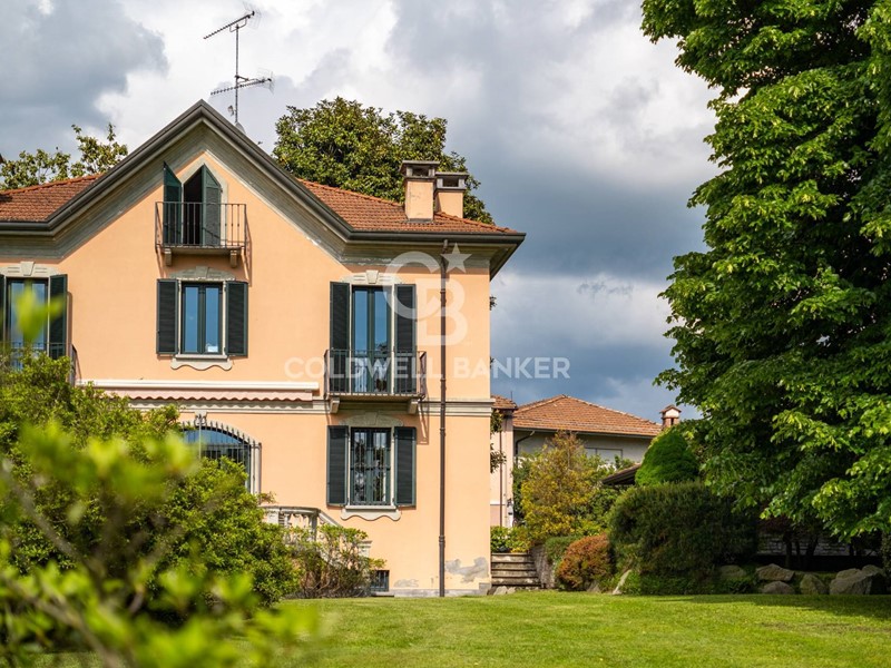 Villa in Vendita a Sesto Calende, 4'000'000€, 650 m²