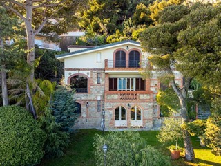Villa in Vendita a Sanremo, 3'000'000€, 476 m²