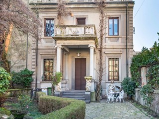 Villa in Vendita a Milano, 2'800'000€, 399 m²