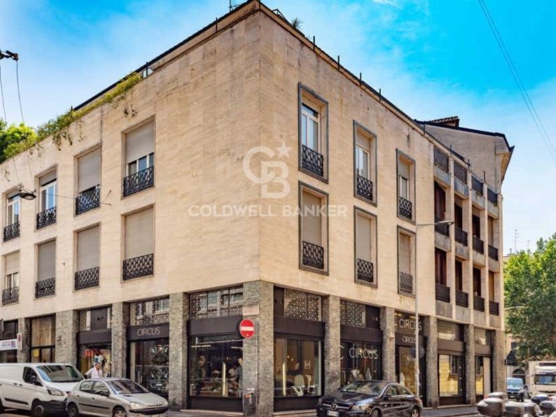 Immobile commerciale in Affitto a Milano, 5'000€, 195 m²