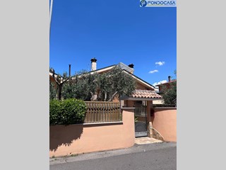 Villa in Vendita a Roma, 259'000€, 100 m²