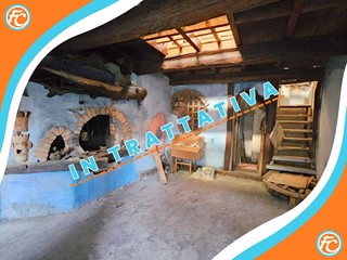 Rustico in Vendita a San Giorio di Susa, 8'000€, 81 m²