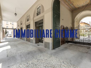 Immobile commerciale in Vendita a Lecco, 235'000€, 84 m²