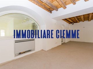 Ufficio in Vendita a Lecco, 260'000€, 94 m²