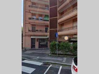 Immobile commerciale in Vendita a Lecco, 85'000€, 95 m²