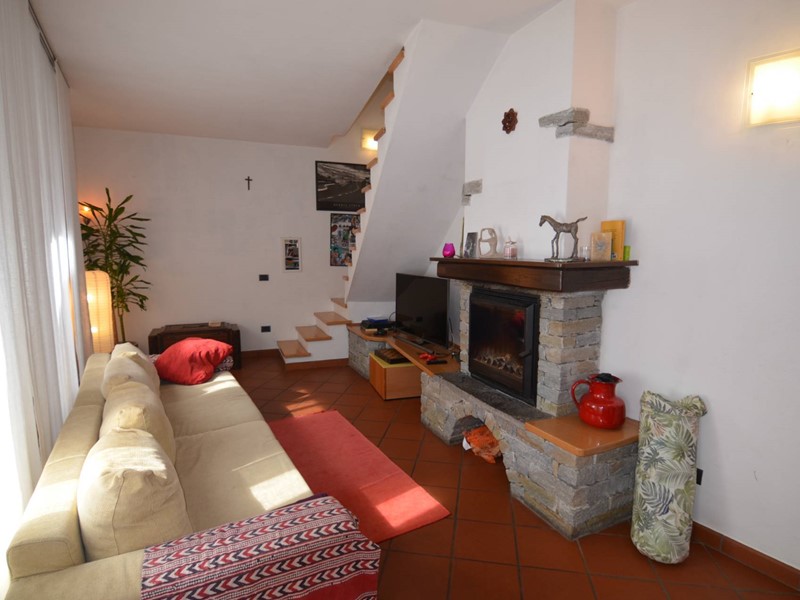 Casa Indipendente in Vendita a Galbiate, 255'000&euro;, 170 m²