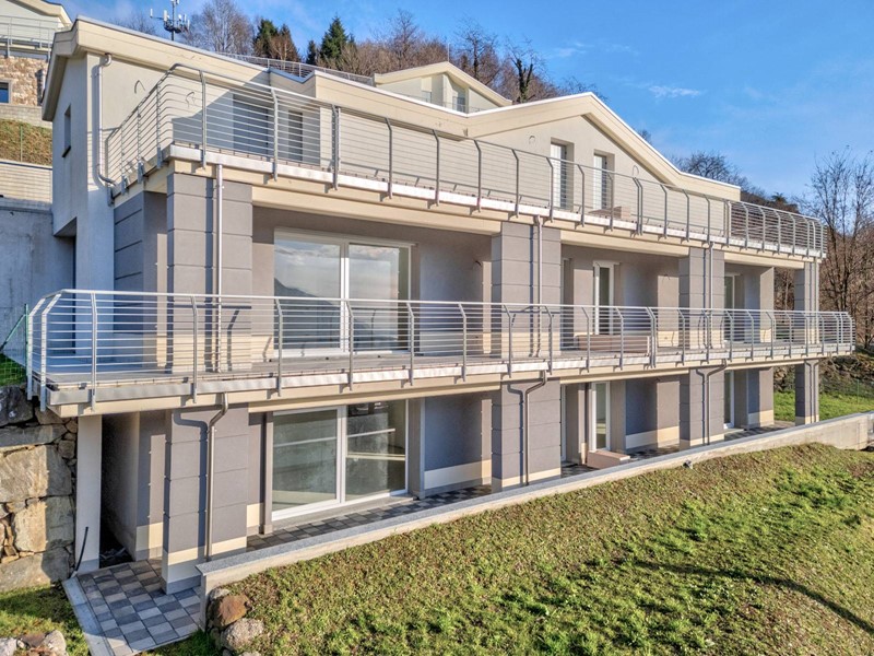 Casa Semi Indipendente in Vendita a Lecco, 850'000€, 350 m²