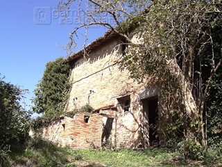 Rustico in Vendita a Urbino, 79'000€, 500 m²