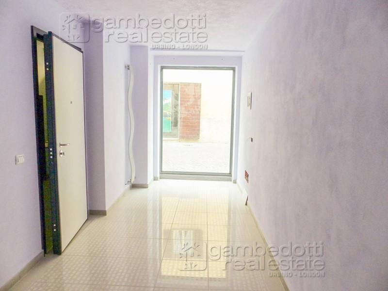 Immobile commerciale in Vendita a Sant'Angelo in Vado, 75'000€, 50 m²