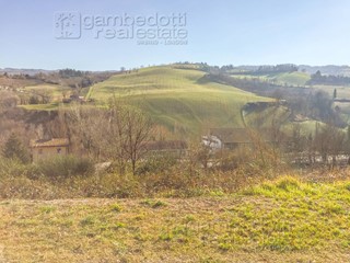 Terreno edificabile in Vendita a Urbino, 79'000€, 800 m²