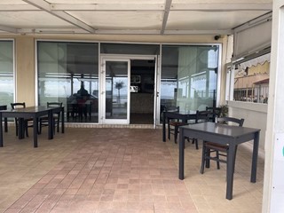 Immobile commerciale in Vendita a Martinsicuro, 590'000€, 500 m²