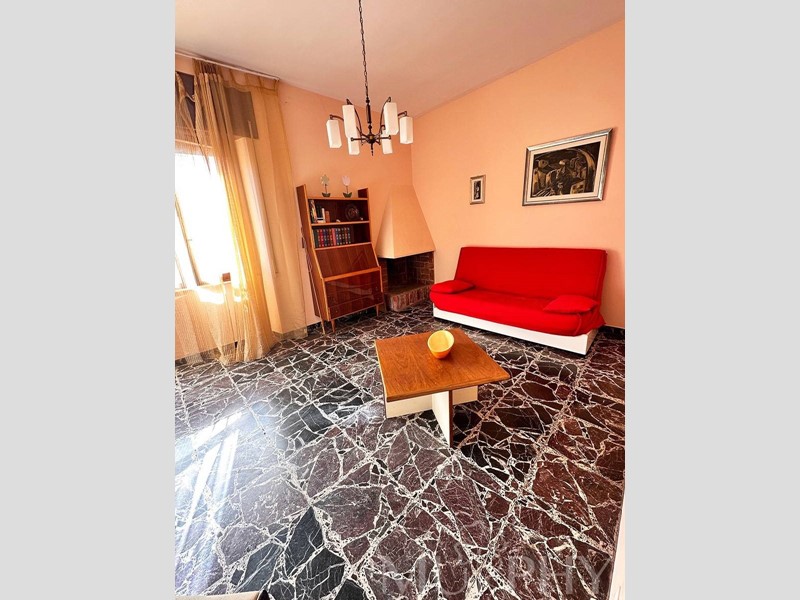 Appartamento in Vendita a La Maddalena, 180'000€, 143 m²