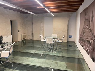 Ufficio in Affitto a Padova, 260 m²