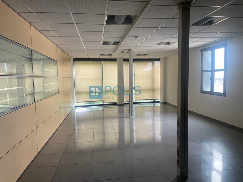 Ufficio in Affitto a Padova, 6'600€, 540 m²