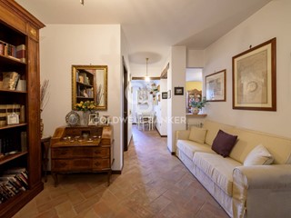 Rustico in Vendita a Nocera Umbra, 139'000€, 180 m²