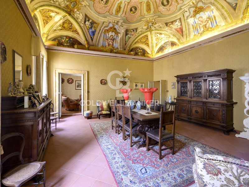 Appartamento in Vendita a Cagli, 375'000&euro;, 360 m²