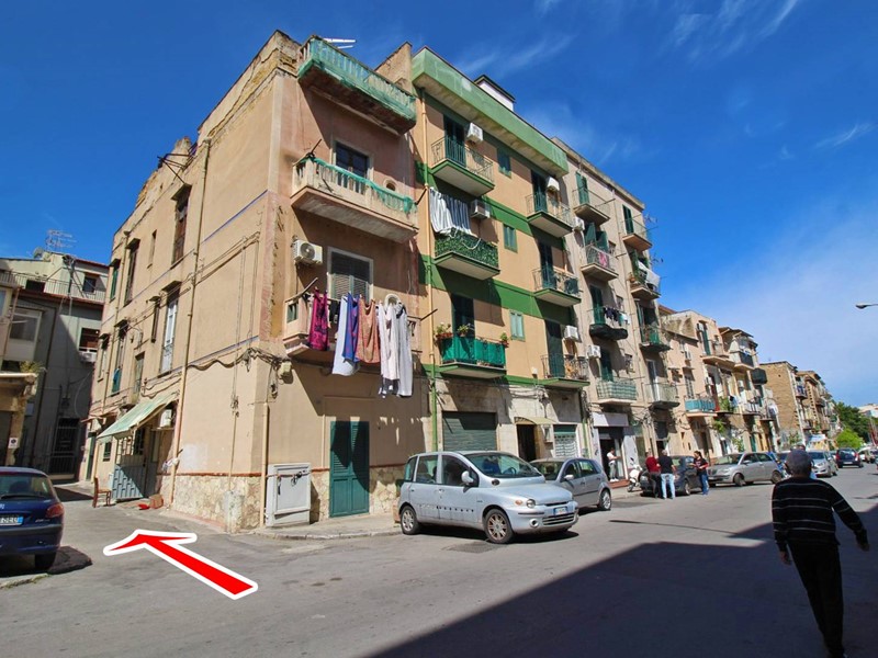 Trilocale in Vendita a Palermo, 45'000€, 74 m²