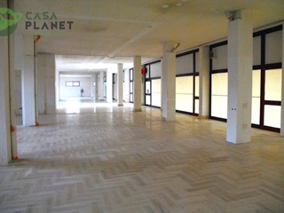 Immobile commerciale in Vendita a Mira, 310'000&euro;, 710 m²
