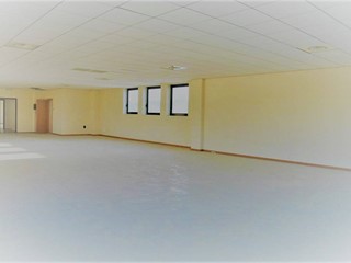 Ufficio in Affitto a Preganziol, 1'200€, 150 m²