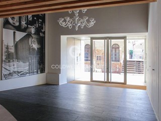 Ufficio in Vendita a Venezia, 390'000€, 100 m²