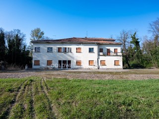 Villa in Vendita a Venezia, 450'000€, 800 m²