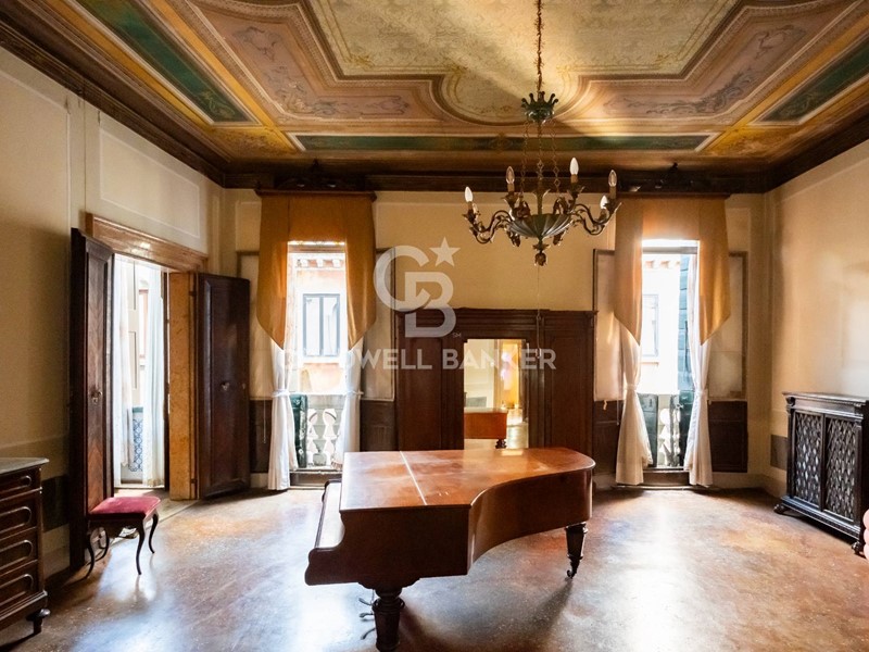 Quadrilocale in Vendita a Venezia, 648'000€, 183 m²