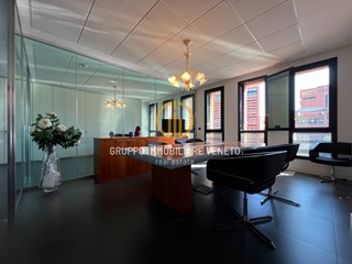 Ufficio in Affitto a Treviso, 600€, 24 m²