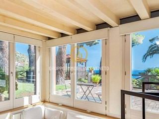 Villa in Vendita a Campo nell'Elba, 1'480'000&euro;, 324 m²