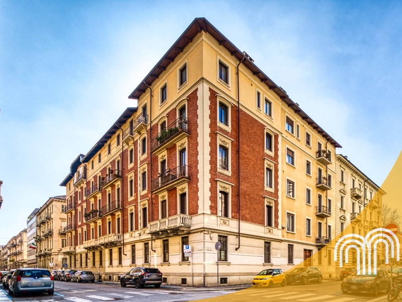 Ufficio in Vendita a Torino, 245'000€, 120 m²