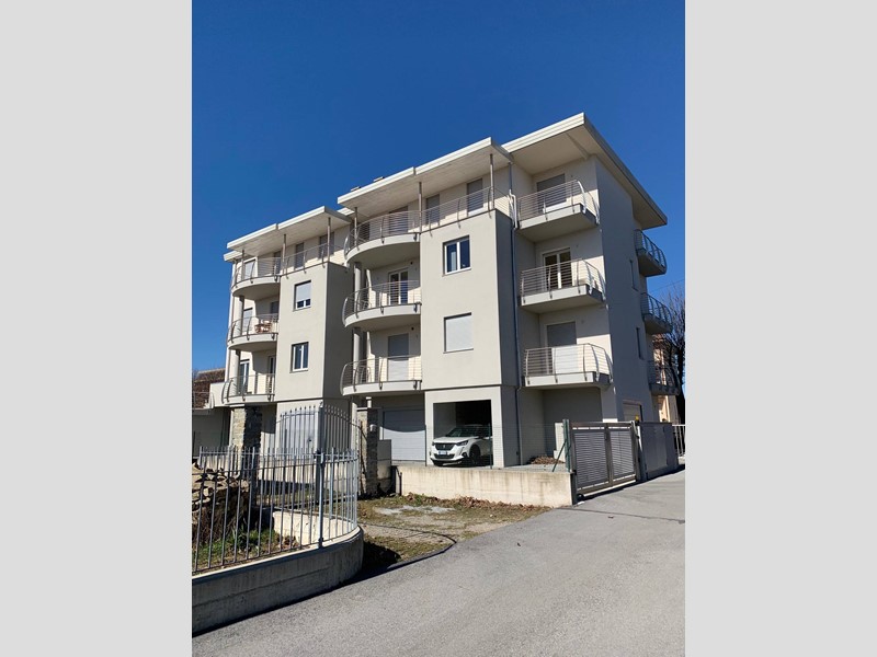 Bilocale in Vendita a Carrù, 53 m²