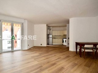 Quadrilocale in Vendita a Bergamo, 240'000€, 120 m²