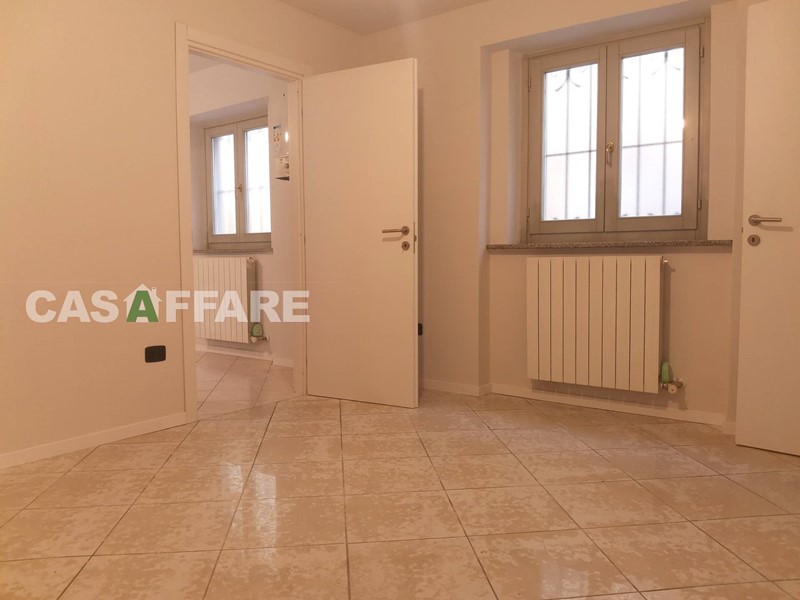 Bilocale in Vendita a Stezzano, 60'000€, 39 m²