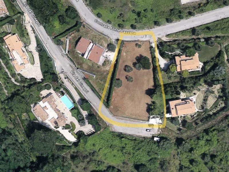 Terreno edificabile in Vendita a Acquaviva Picena, 160'000€, 1800 m²