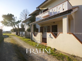 Villetta a schiera in Vendita a Ancarano, 129'000€, 135 m²