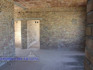 Casa Indipendente in Vendita a Sant'Egidio alla Vibrata, 70'000€, 250 m²