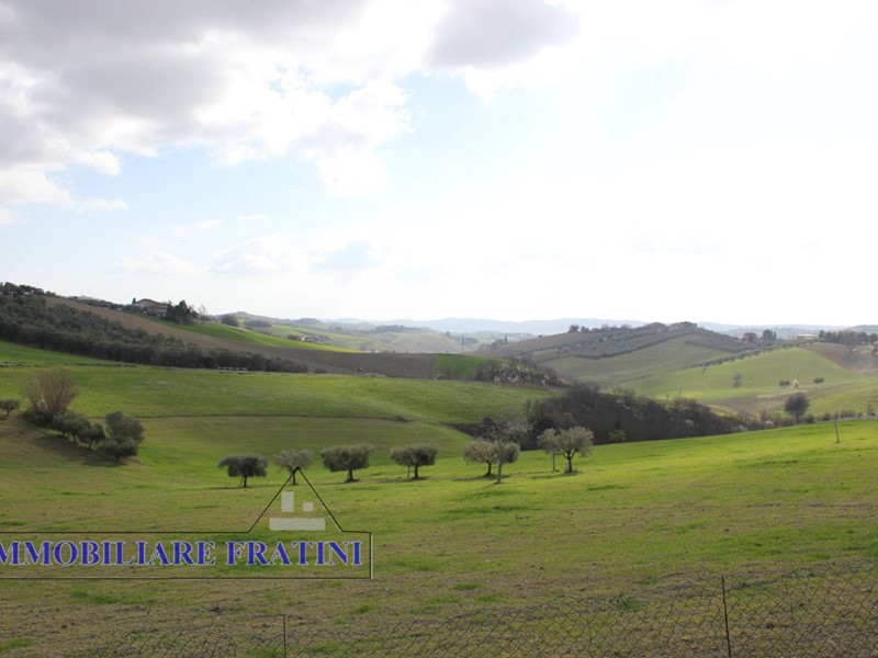 Terreno agricolo in Vendita a Appignano del Tronto, 75'000€, 52000 m²