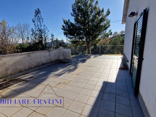 Casa Indipendente in Vendita a Civitella del Tronto, 69'000€, 140 m²