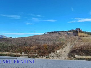 Terreno agricolo in Vendita a Civitella del Tronto, 45'000€, 31820 m²