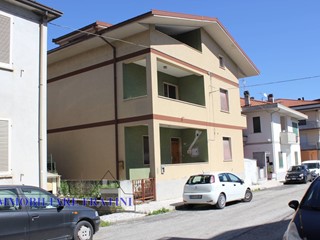 Casa Indipendente in Vendita a Sant'Egidio alla Vibrata, 149'000€, 200 m²