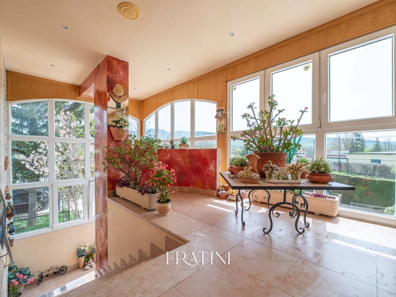 Casa Semi Indipendente in Vendita a Castel di Sangro, 800'000€, 300 m²