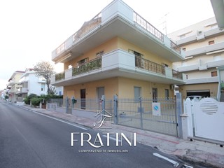Appartamento in Vendita a Alba Adriatica, 192'000€, 170 m²