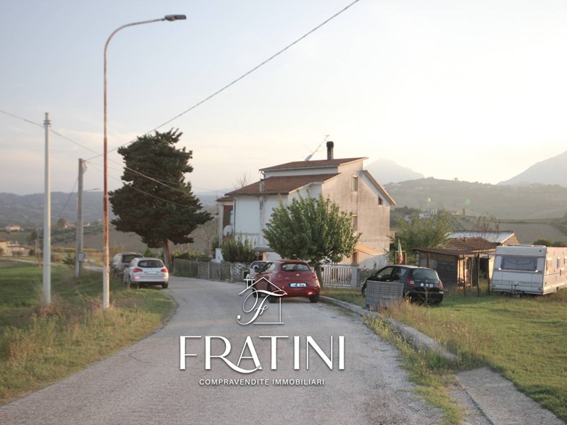 Casa Indipendente in Vendita a Civitella del Tronto, 119'000€, 200 m²