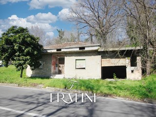 Casa Indipendente in Vendita a Campli, 49'000€, 85 m²