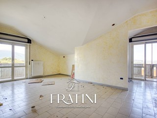 Attico in Vendita a Ancarano, 74'000€, 75 m²